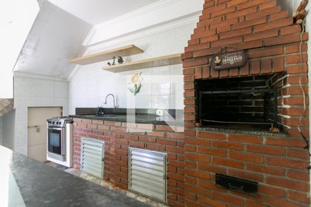 Casa à venda com 250m², 2 quartos e 2 vagas Casa à venda com 250m², 2 quartos e 2 vagasChurrasqueira