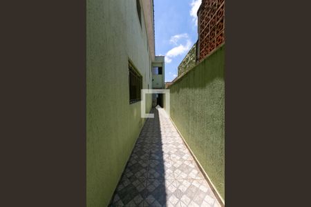 Casa à venda com 250m², 2 quartos e 2 vagas Casa à venda com 250m², 2 quartos e 2 vagasCorredor