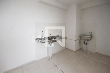 Cozinha de apartamento para alugar com 2 quartos, 35m² em Jardim Santa Adelia, São Paulo