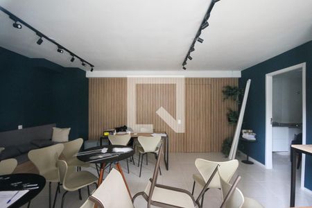 Apartamento para alugar com 35m², 2 quartos e sem vaga Apartamento para alugar com 35m², 2 quartos e sem vagaÁrea comum - Salão de festas
