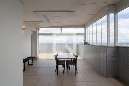 Apartamento para alugar com 142m², 2 quartos e 3 vagas Apartamento para alugar com 142m², 2 quartos e 3 vagasCobertura