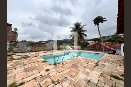 Casa à venda com 610m², 5 quartos e 4 vagasPiscina / Churrasqueira