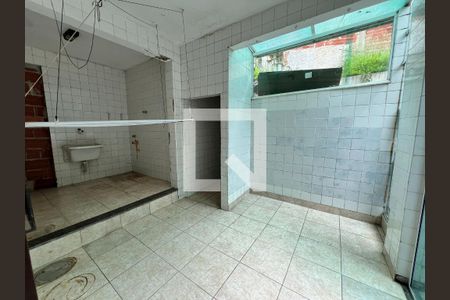 Casa à venda com 610m², 5 quartos e 4 vagasÁrea de Serviço