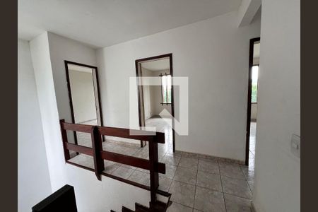 Casa à venda com 610m², 5 quartos e 4 vagasHall segundo andar