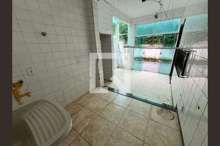 Casa à venda com 610m², 5 quartos e 4 vagasÁrea de Serviço