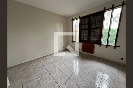 Casa à venda com 610m², 5 quartos e 4 vagasQuarto 02