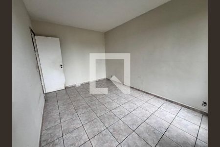 Casa à venda com 610m², 5 quartos e 4 vagasQuarto 01