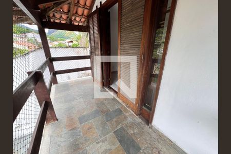 Casa à venda com 610m², 5 quartos e 4 vagasVaranda - Suite