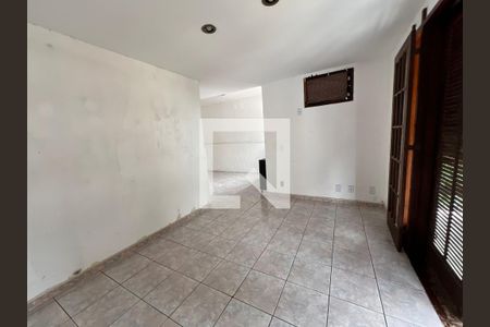 Casa à venda com 610m², 5 quartos e 4 vagasQuarto Suite