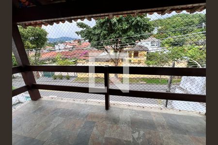 Casa à venda com 610m², 5 quartos e 4 vagasVaranda - Suite