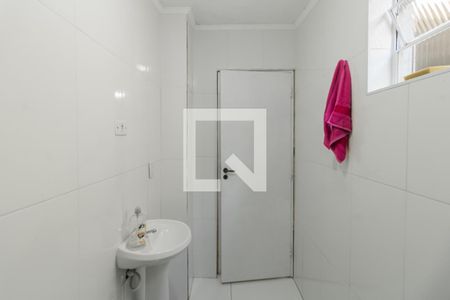 Casa à venda com 190m², 3 quartos e 6 vagas Casa à venda com 190m², 3 quartos e 6 vagasBanheiro da Garagem