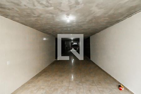 Casa à venda com 190m², 3 quartos e 6 vagas Casa à venda com 190m², 3 quartos e 6 vagasGaragem