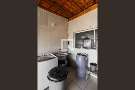 Casa à venda com 190m², 3 quartos e 6 vagas Casa à venda com 190m², 3 quartos e 6 vagasÁrea de Serviço