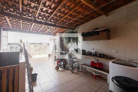 Casa à venda com 190m², 3 quartos e 6 vagas Casa à venda com 190m², 3 quartos e 6 vagasÁrea de Serviço