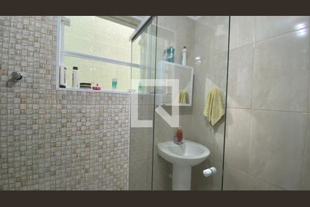 Casa à venda com 190m², 3 quartos e 6 vagas Casa à venda com 190m², 3 quartos e 6 vagasBanheiro