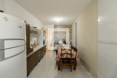 Casa à venda com 190m², 3 quartos e 6 vagas Casa à venda com 190m², 3 quartos e 6 vagasCozinha