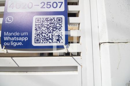 Casa à venda com 190m², 3 quartos e 6 vagas Casa à venda com 190m², 3 quartos e 6 vagasPlaca