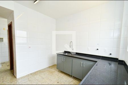 Apartamento à venda com 244m², 4 quartos e 3 vagas Apartamento à venda com 244m², 4 quartos e 3 vagasCozinha