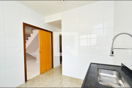 Apartamento à venda com 244m², 4 quartos e 3 vagas Apartamento à venda com 244m², 4 quartos e 3 vagasCozinha