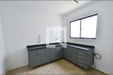 Apartamento à venda com 244m², 4 quartos e 3 vagas Apartamento à venda com 244m², 4 quartos e 3 vagasCozinha