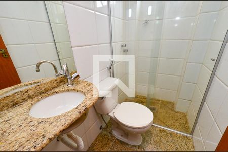 Apartamento à venda com 244m², 4 quartos e 3 vagas Apartamento à venda com 244m², 4 quartos e 3 vagasBanheiro suite2