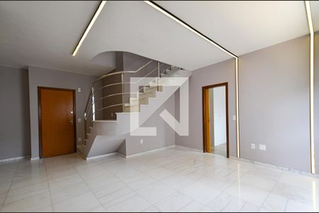 Sala de estar de apartamento à venda com 4 quartos, 244m² em União, Belo Horizonte