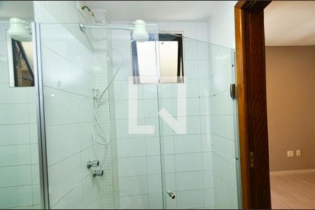 Apartamento à venda com 244m², 4 quartos e 3 vagas Apartamento à venda com 244m², 4 quartos e 3 vagasBanheiro suite1
