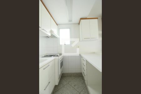 Apartamento à venda com 96m², 2 quartos e 2 vagasCozinha