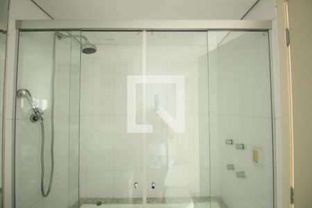 Apartamento à venda com 96m², 2 quartos e 2 vagasBanheiro suíte 1