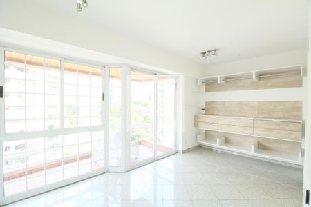 Apartamento à venda com 96m², 2 quartos e 2 vagasSuíte 1