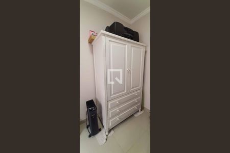 Casa à venda com 182m², 3 quartos e 2 vagasEscritório/Quarto