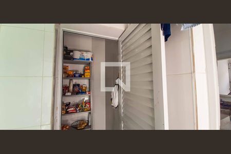 Casa à venda com 182m², 3 quartos e 2 vagasDespensa