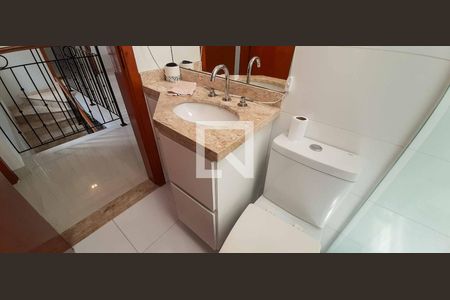 Casa à venda com 182m², 3 quartos e 2 vagasBanheiro Social