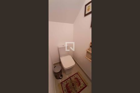 Casa à venda com 182m², 3 quartos e 2 vagasLavabo