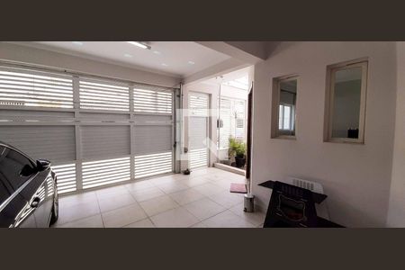 Casa à venda com 182m², 3 quartos e 2 vagasGaragem