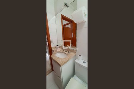 Casa à venda com 182m², 3 quartos e 2 vagasBanheiro Social