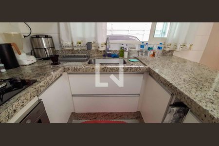 Casa à venda com 182m², 3 quartos e 2 vagasCozinha