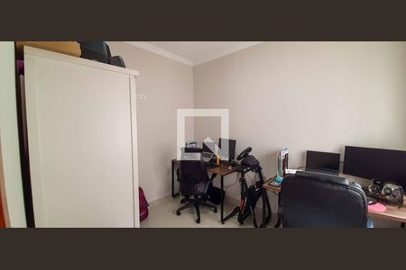 Casa à venda com 182m², 3 quartos e 2 vagasEscritório/Quarto