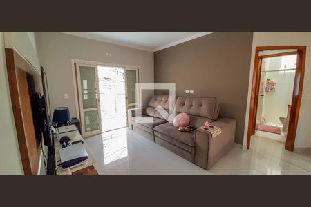 Casa à venda com 182m², 3 quartos e 2 vagasSala de TV