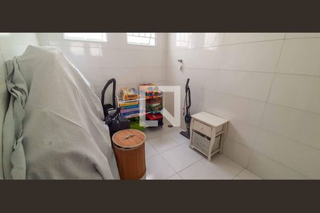 Casa à venda com 182m², 3 quartos e 2 vagasBanheiro da Suíte 1