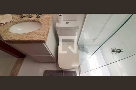 Casa à venda com 182m², 3 quartos e 2 vagasBanheiro Social