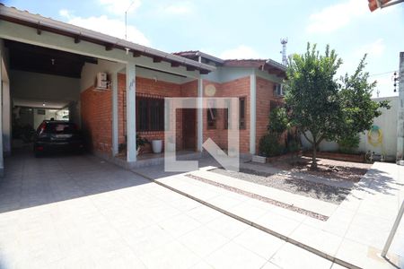 Casa à venda com 235m², 4 quartos e 6 vagasFachada