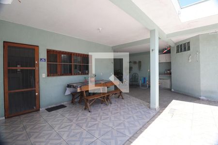 Casa à venda com 235m², 4 quartos e 6 vagasÁrea externa