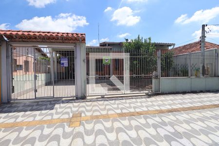 Casa à venda com 235m², 4 quartos e 6 vagasFachada