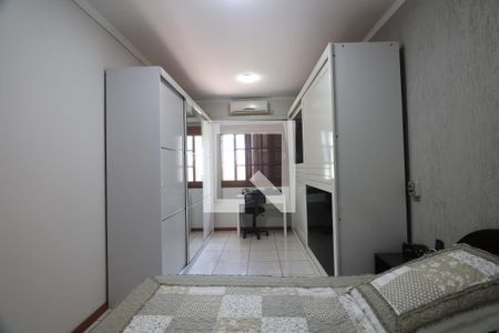 Casa à venda com 235m², 4 quartos e 6 vagasQuarto Suíte