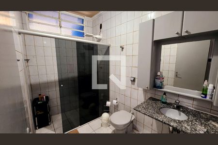 Casa à venda com 182m², 3 quartos e 4 vagas Casa à venda com 182m², 3 quartos e 4 vagasBanheiro