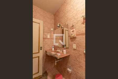 Casa à venda com 300m², 4 quartos e 3 vagasBanheiro Suite