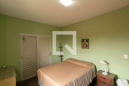 Casa à venda com 300m², 4 quartos e 3 vagasQuarto 1