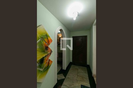 Casa à venda com 300m², 4 quartos e 3 vagasEntrada