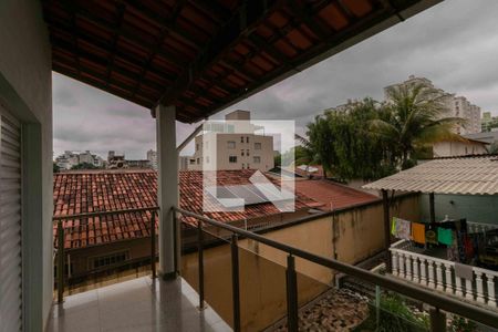 Casa à venda com 300m², 4 quartos e 3 vagasVaranda Quarto 1